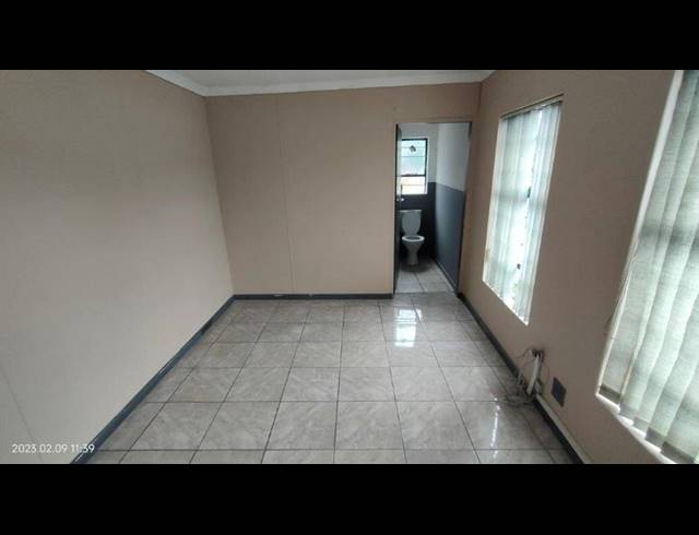 INDUSTRIAL PROPERTY TO RENT IN HALFWAY HOUSE